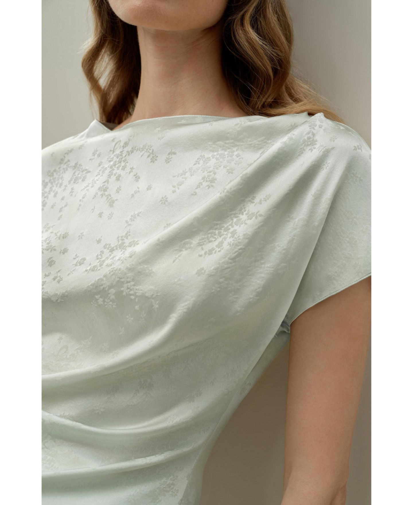 Женский топ LILYSILK Ying Jacquard Silk, цвет: Нефритовый зелёный — фото 5