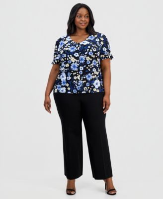 Plus Size V-Neck Short-Sleeve Top