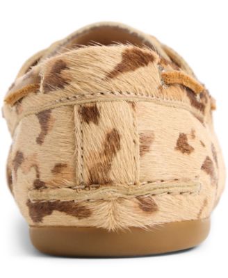 Women's Slim Lace-Up Boat Shoes