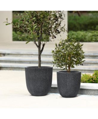 2-Piece Tapered Round Plastic Planters Set