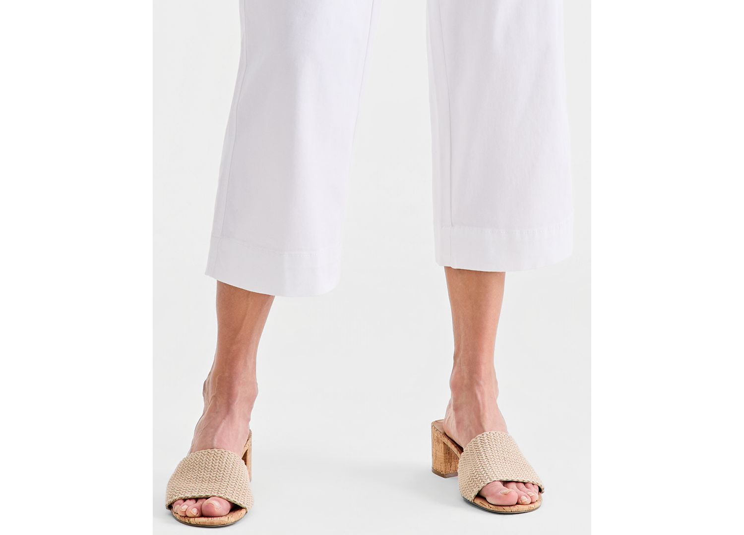 Women's High Rise Pull-On Cropped Jeans