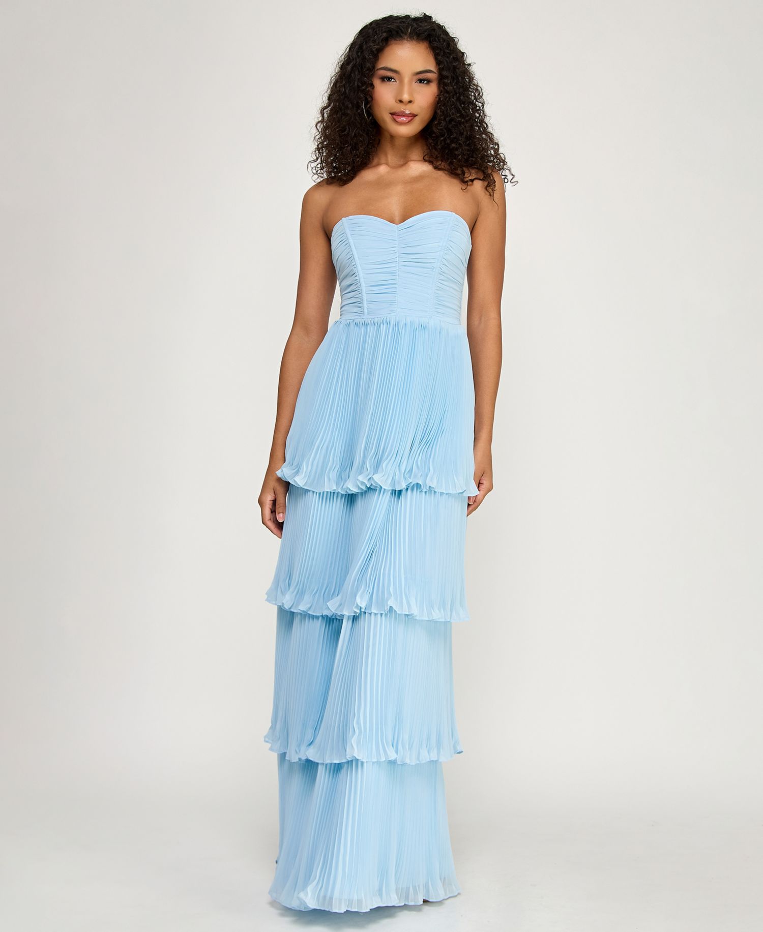 Juniors' Pleated Tiered Strapless Gown