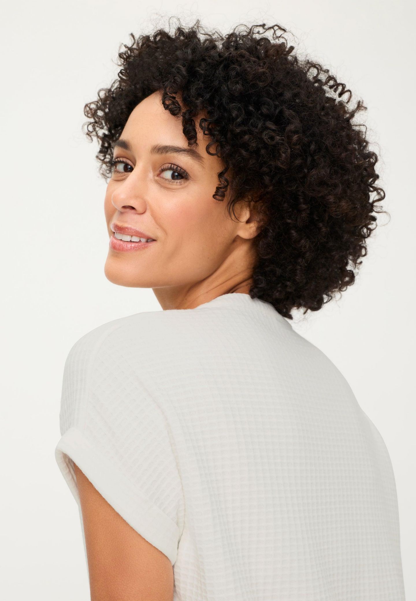 Женская футболка Olsen Waffle Knit Button Front, цвет: Молочный белый — фото 4