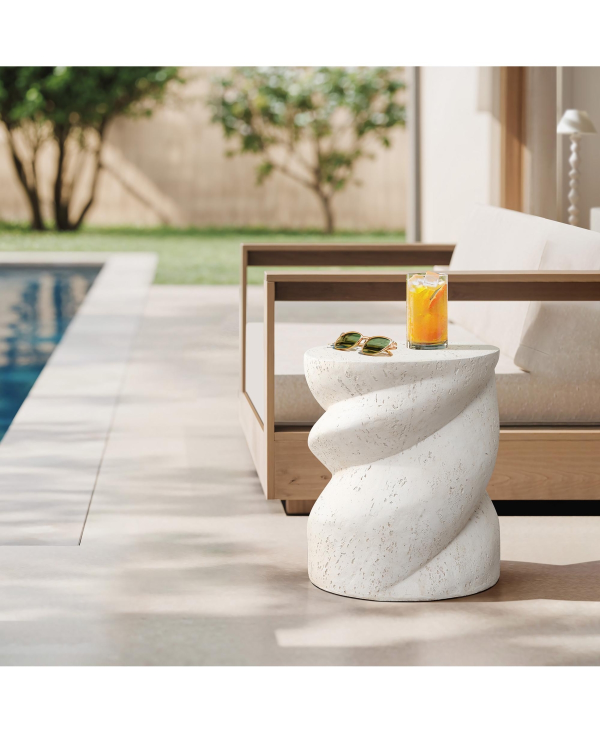 LuxenHome Distressed Round Spiral Outdoor Side Table, 19” MgO Patio Accent