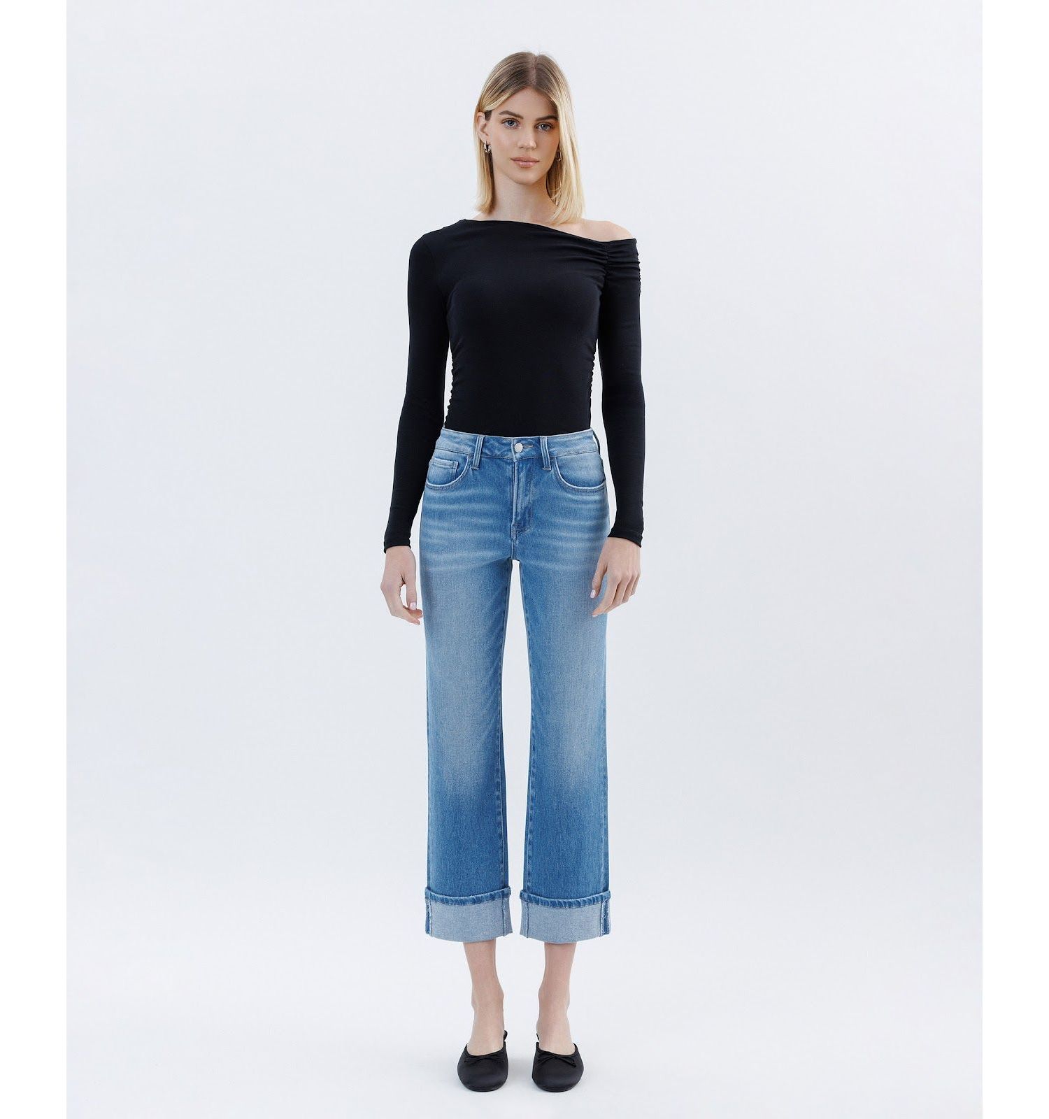 Women's High Rise Cuffed Crop Straight Jeans