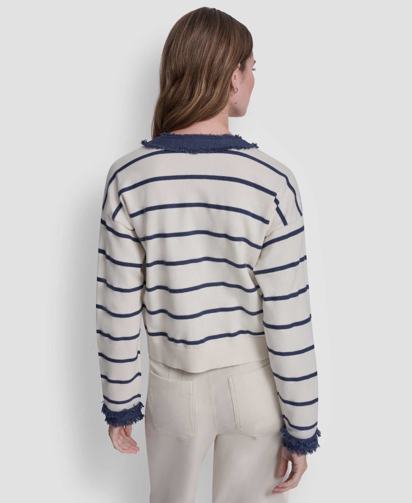 Женский кардиган DKNY Jeans Petite Denim Fringe Crewneck Striped, цвет: Сливочный / Индиго — фото 2