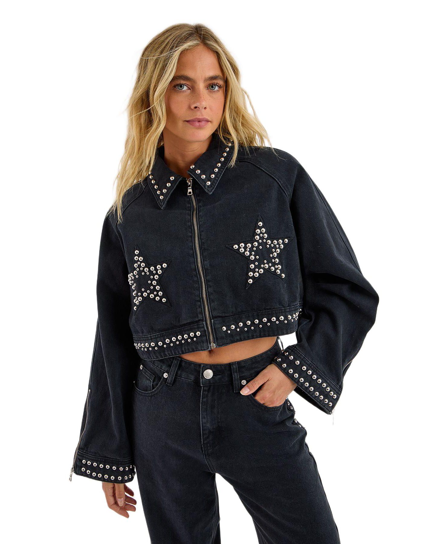 Женская куртка Nasty Gal Studded Denim Jacket, цвет: Потёртый чёрный — фото 1