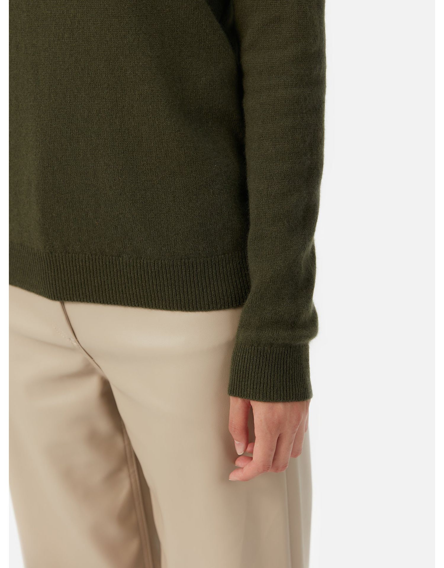 Women's Hat & Sweater