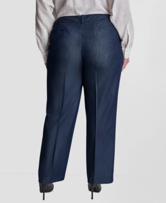 Plus Size Mid-Rise Pleated Trouser