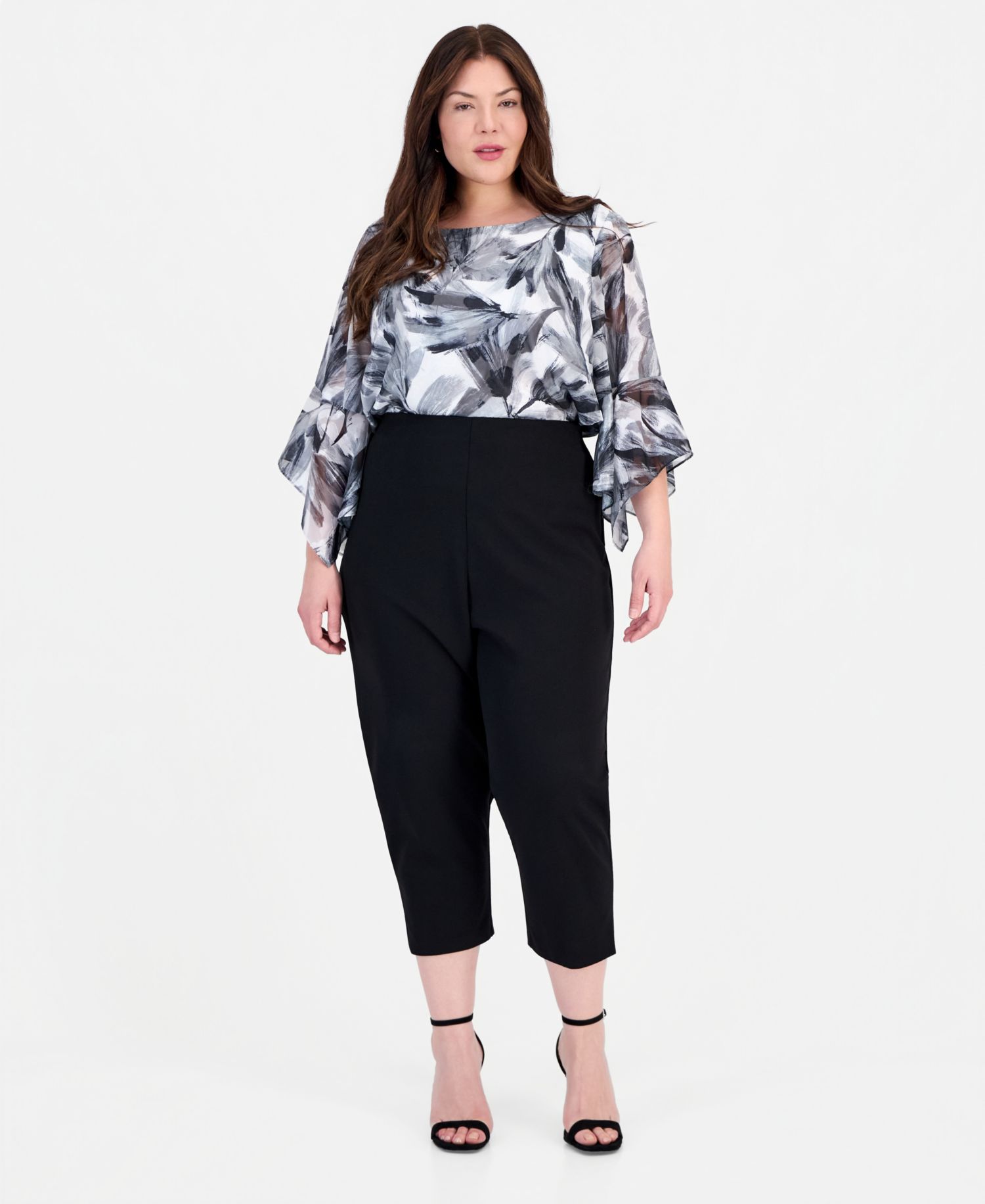 Plus Size Cropped Slim Fit Pants