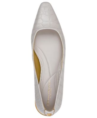 Women's Savita Snip Toe Flats
