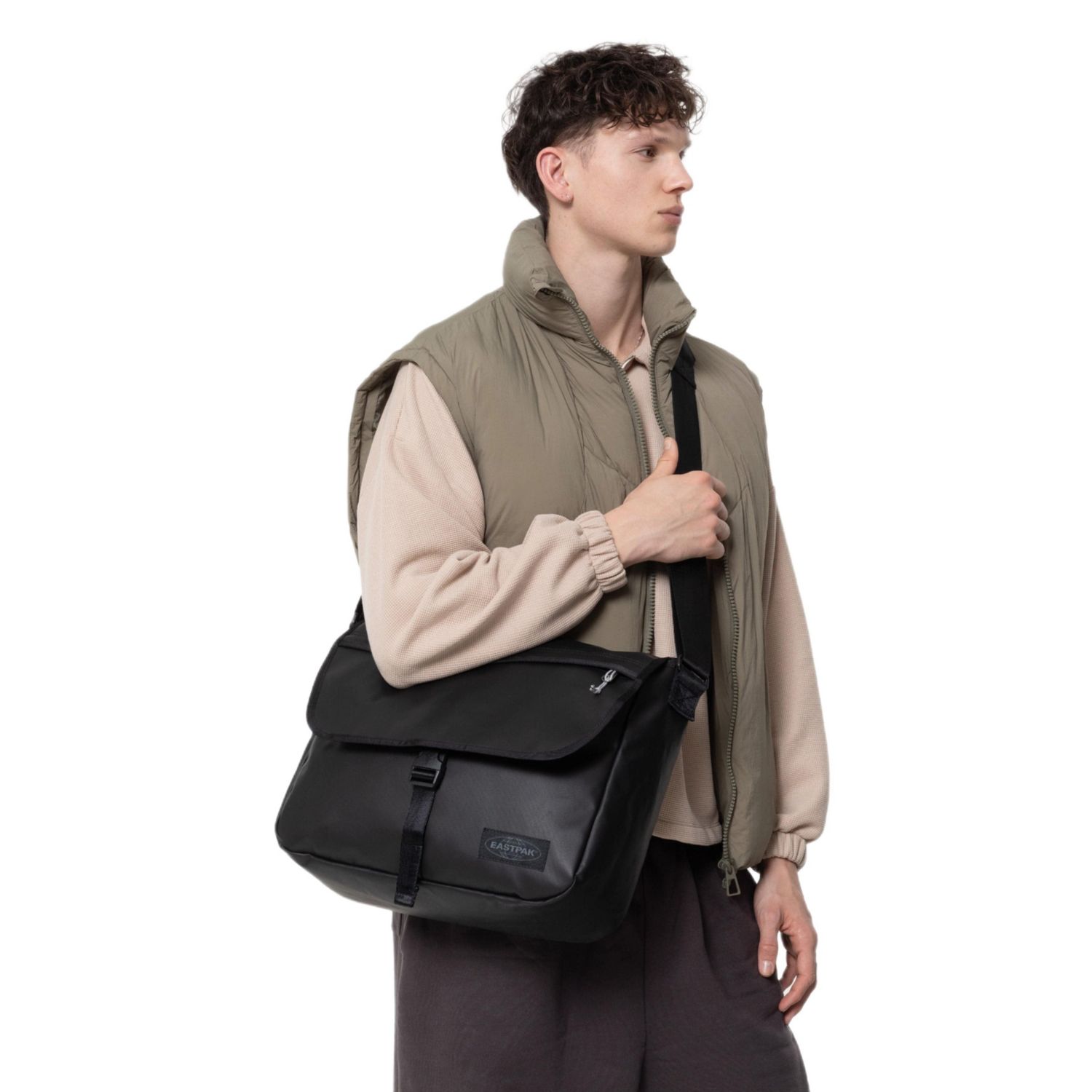 Delegate+ Tarp Black2 Shoulder Bags