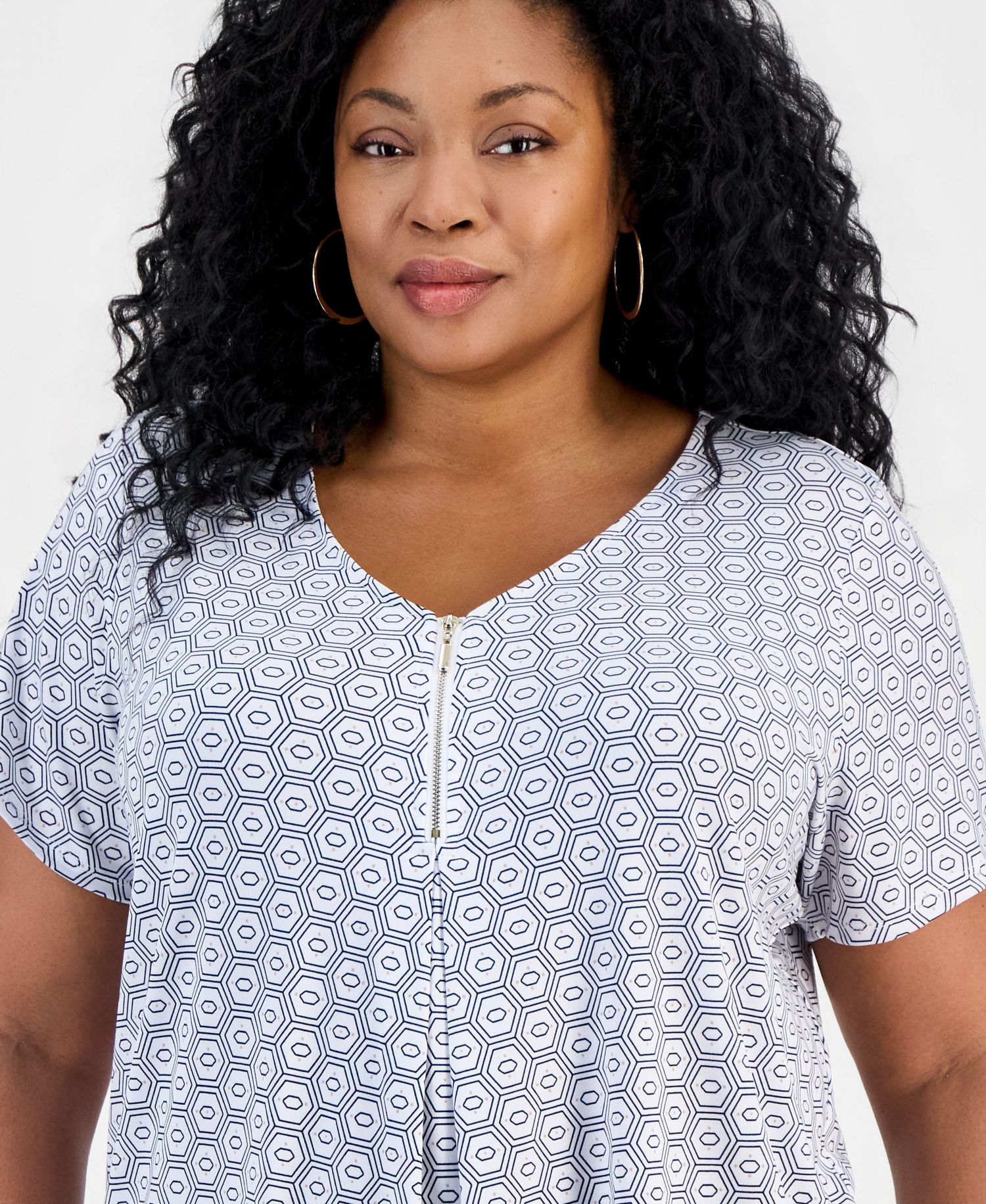 Petite V-Neck Pull-On Top