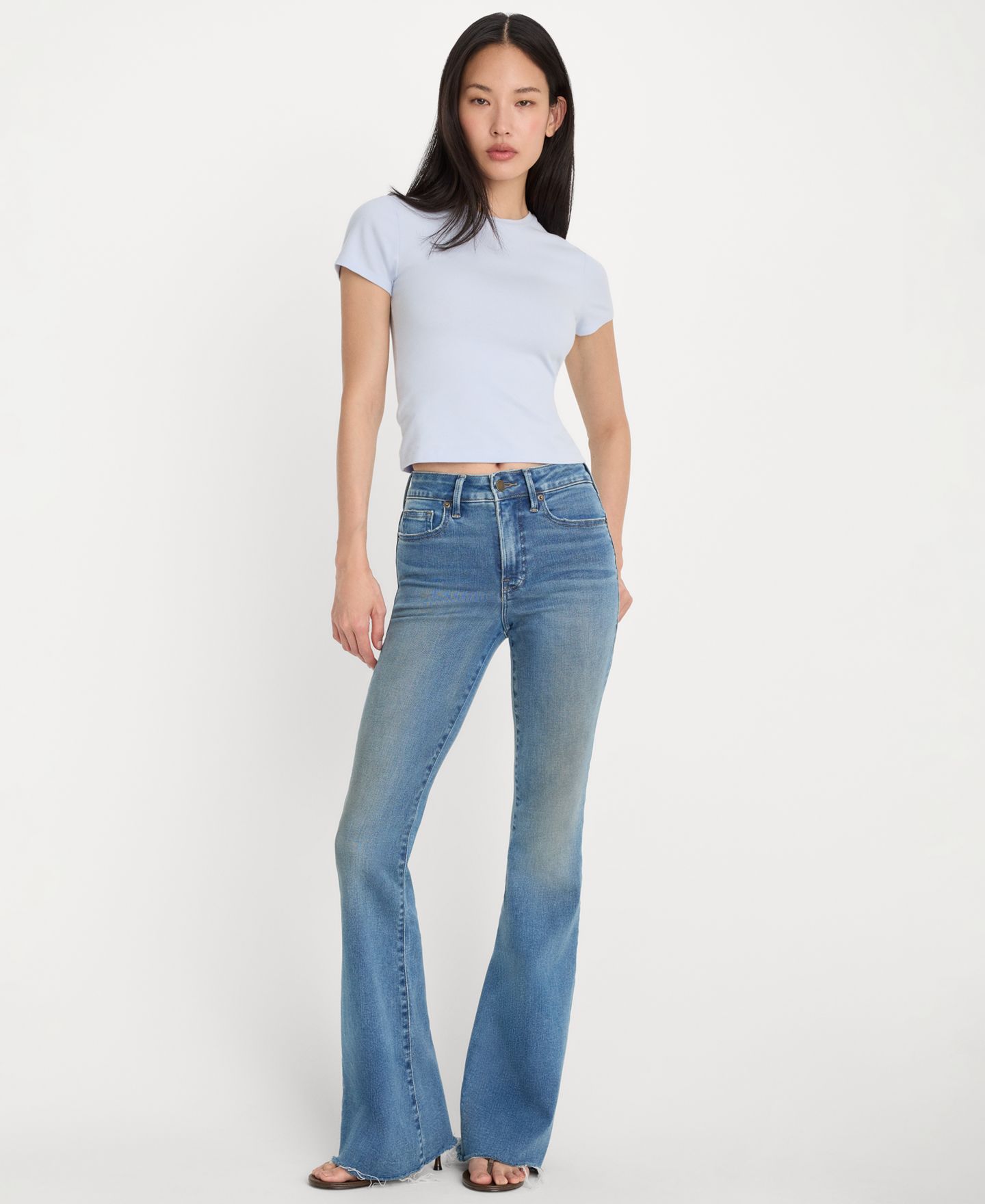 Женские джинсы Good American Flare-Leg Mid-Rise, цвет: Индиго — фото 1