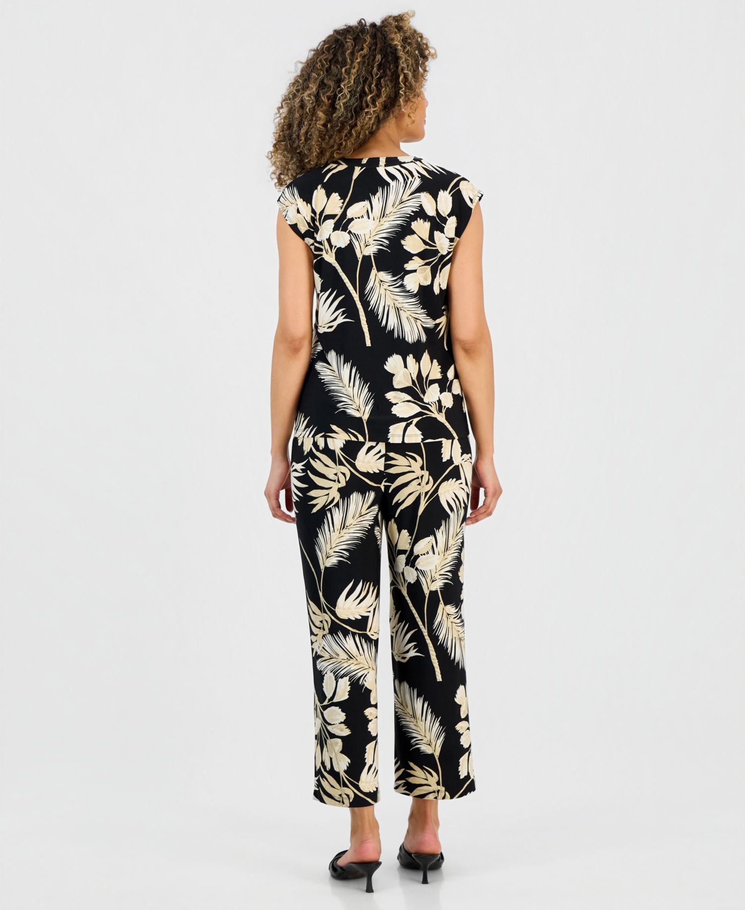 Petite Printed Pull-On Cropped Pants