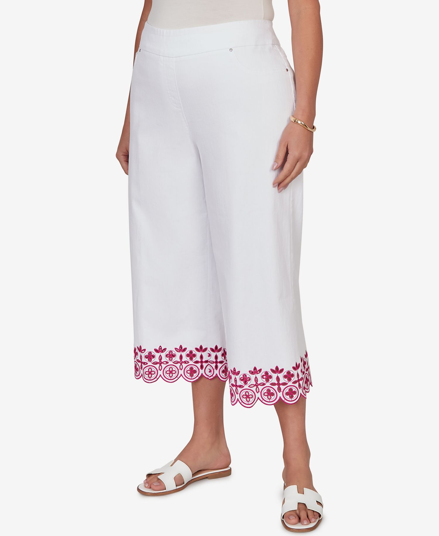 Plus Size Embroidered Hem Colored Denim Pull-On Capri Pants