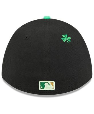 Men's Black Cleveland Guardians 2026 St. Patrick's Day 39THIRTY Flex Hat