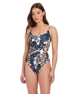 Women's Scoop Neck Pull-On One-Piece Swimsuit