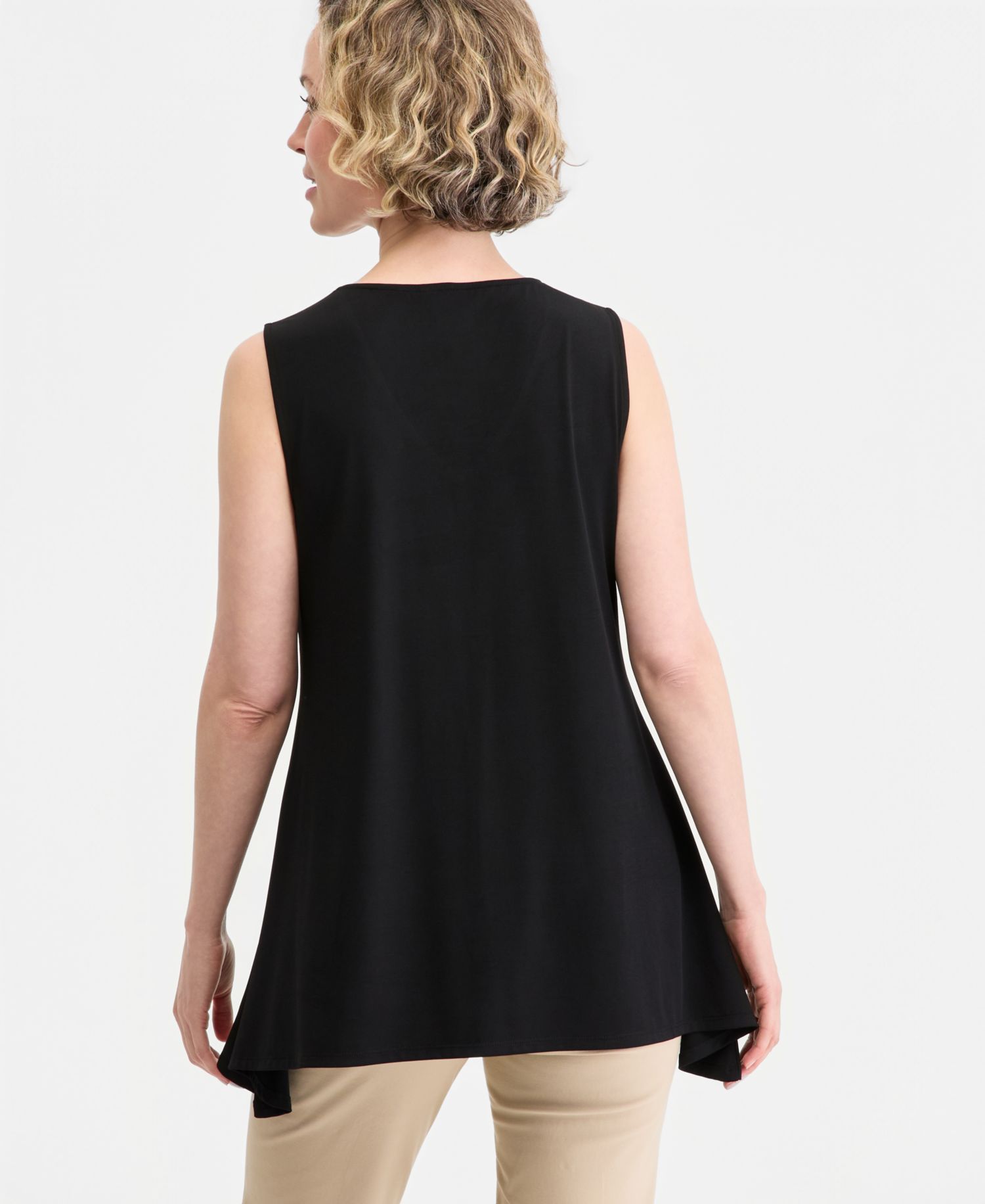 Women's Solid Sleeveless Vneck Knit Top