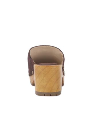 CEDRUS Womens Fine Suede Studded Mules