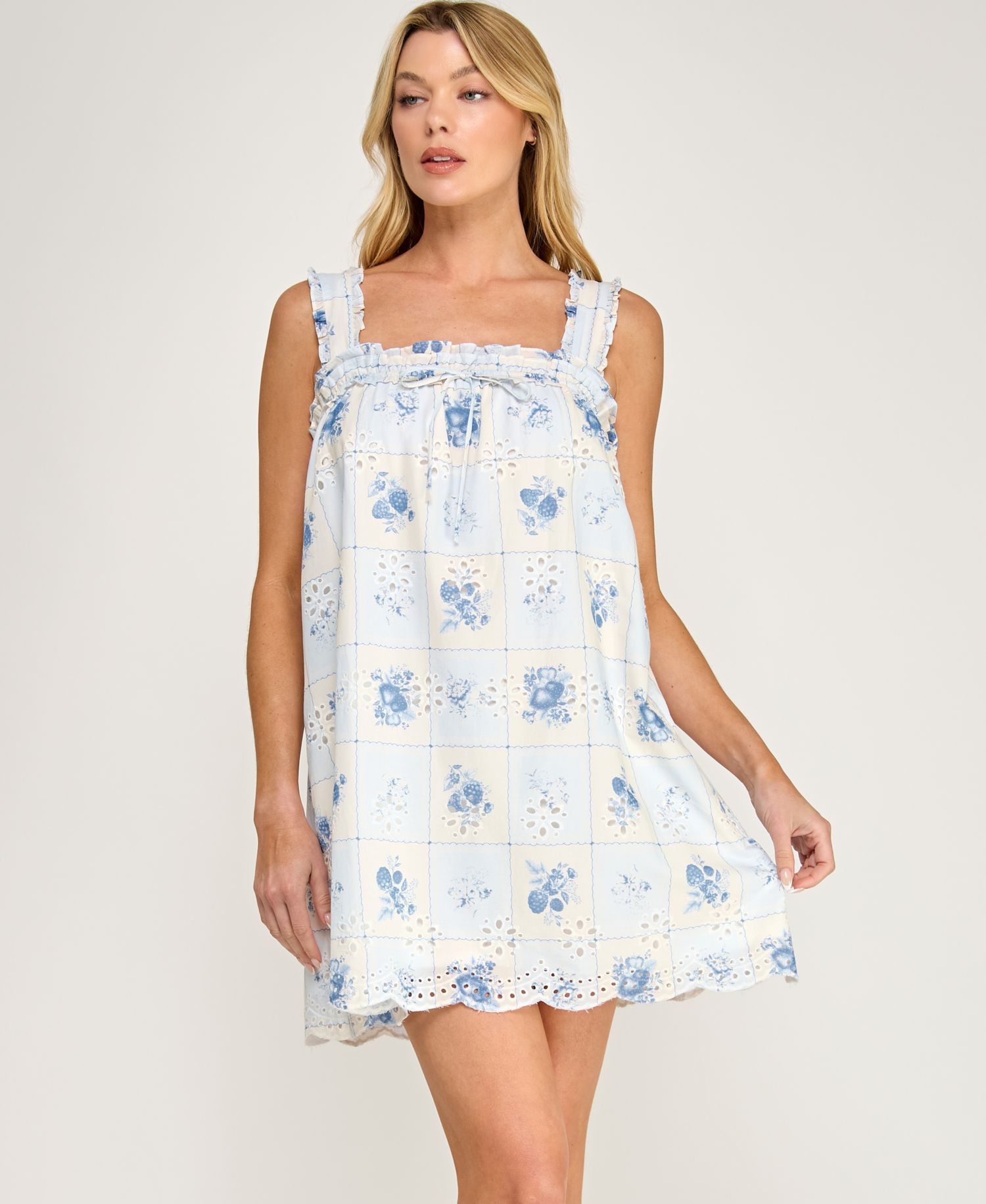 Juniors' Square Neck Sleeveless Printed Short Dress