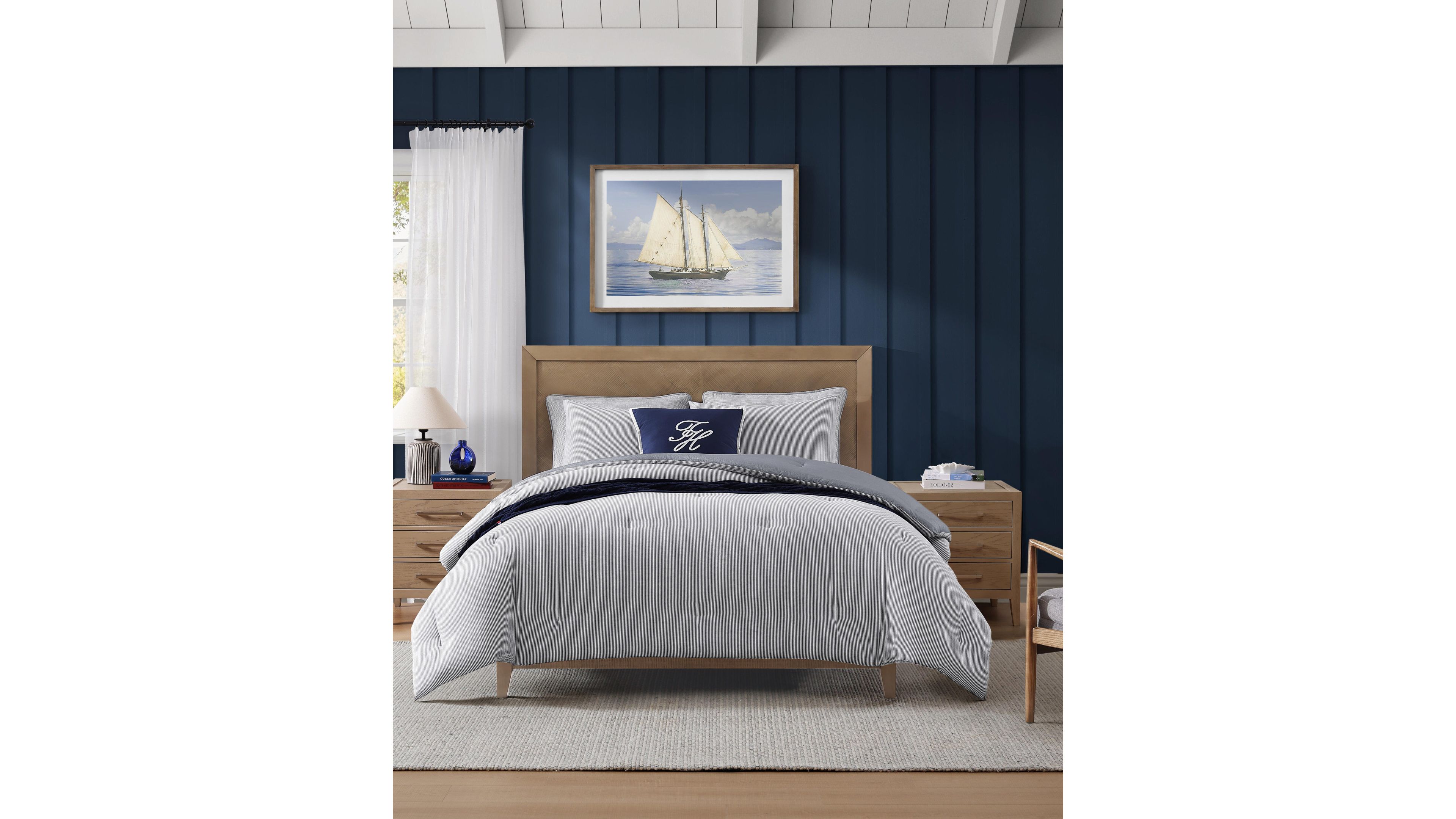 Tommy Hilfiger Tommy Sandbar Stripe Seersucker Comforter Sets