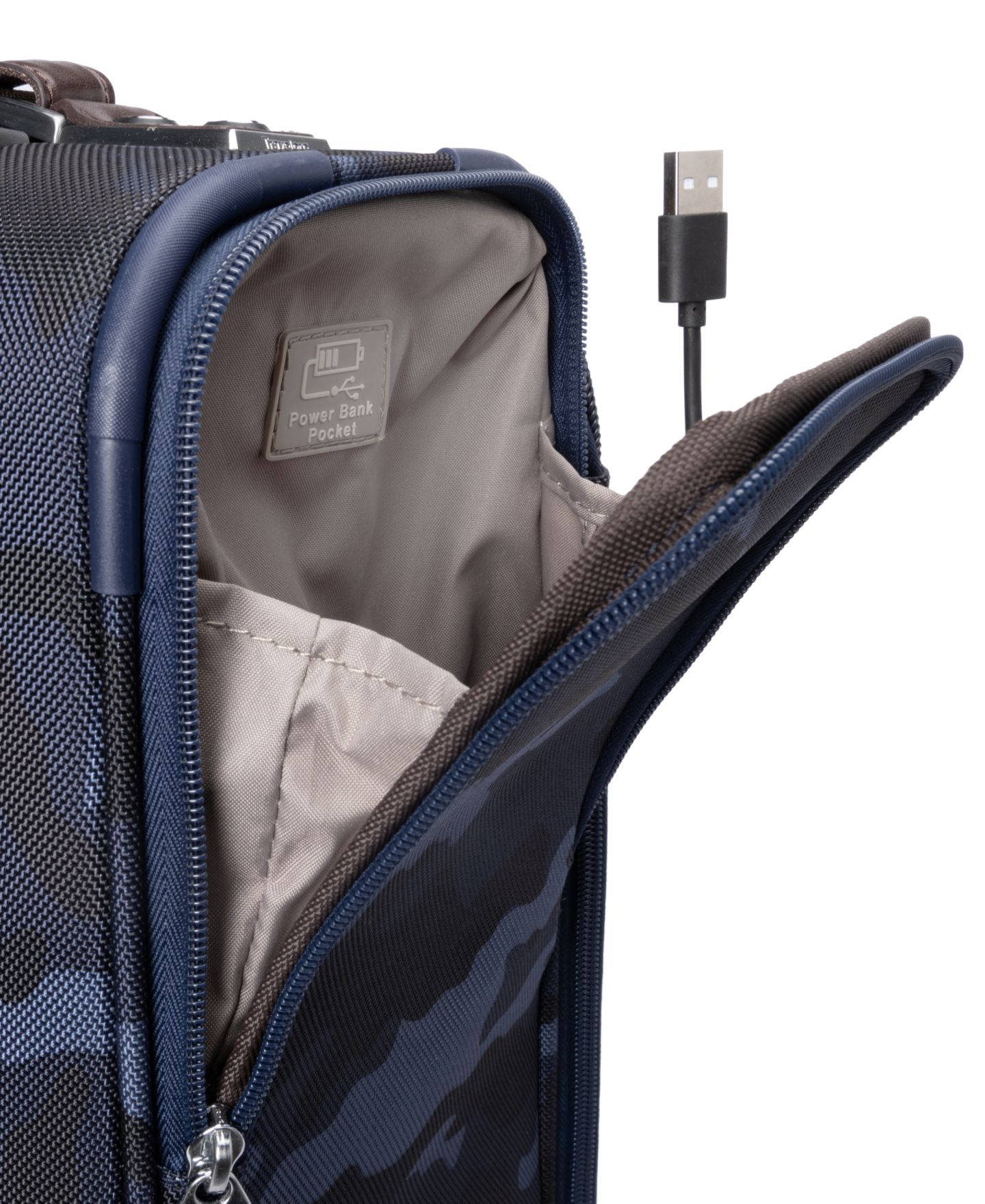 Чемодан Travelpro Platinum Elite Small Carry-on Spinner — фото 9
