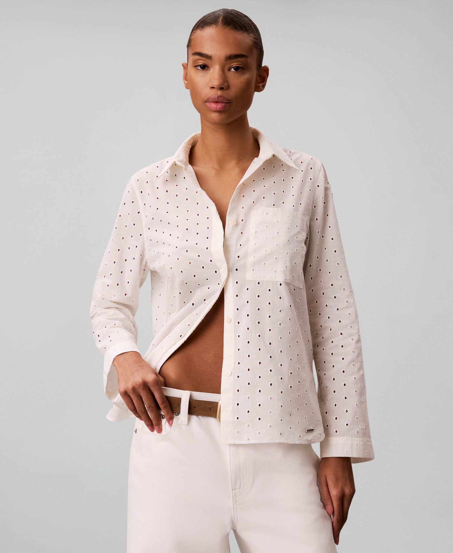 Women's Long-Sleeve Classic-Fit Collared Shirt