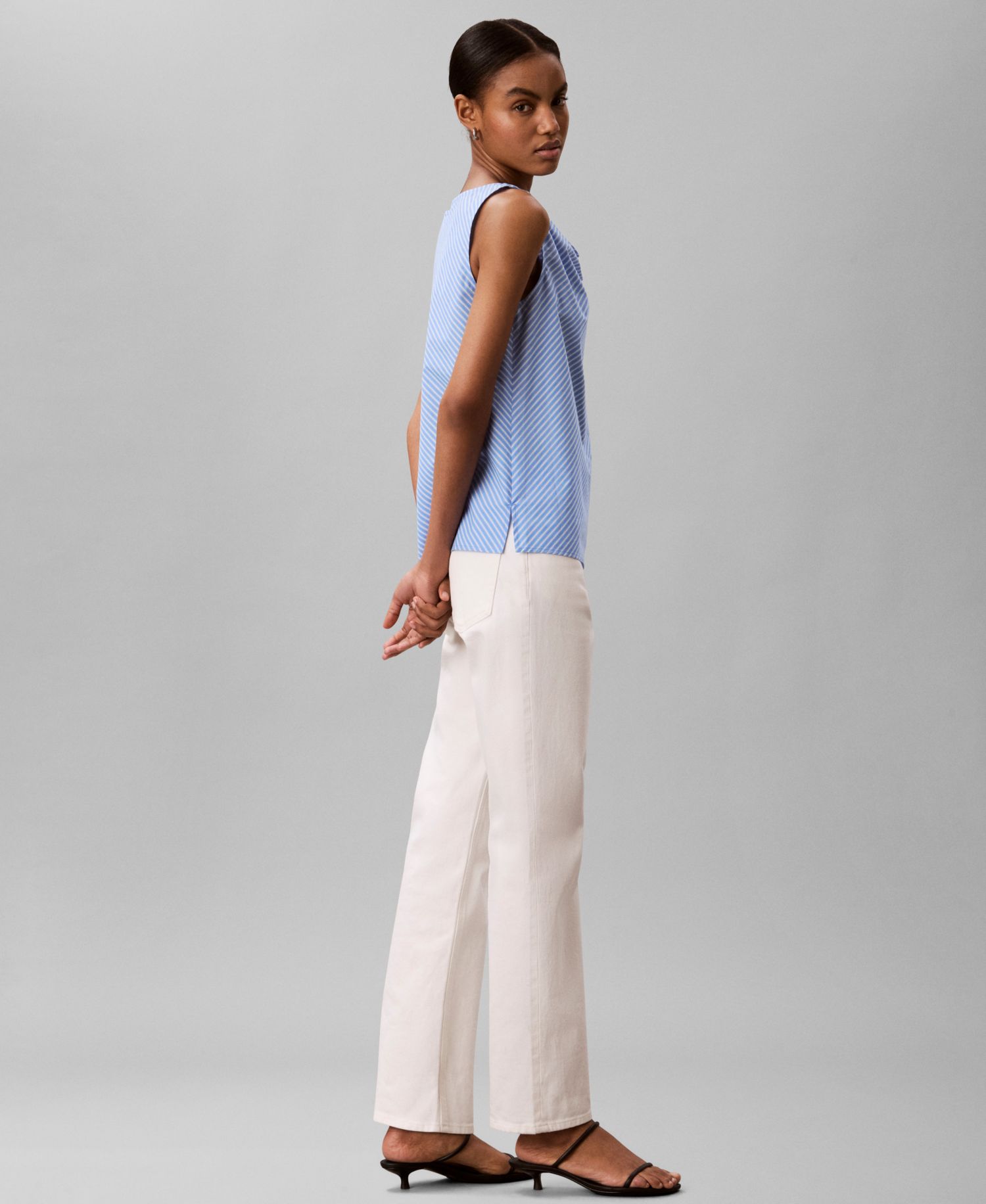 Women's Sleeveless Classic-Fit Draped Neck Top
