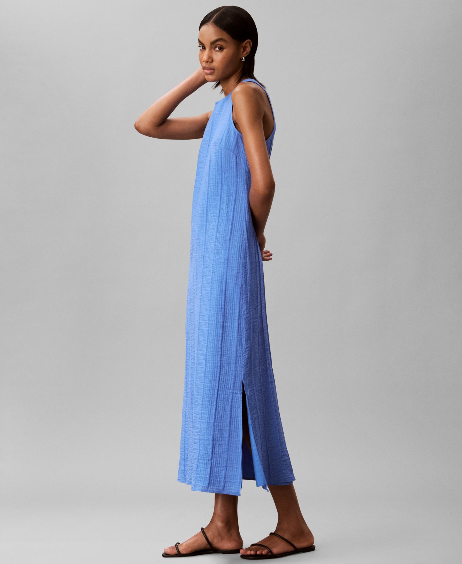 Women's Sleeveless Crew-Neck Long Shift Dress