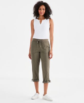 Women's Mid-Rise Pull-On Capri Pants