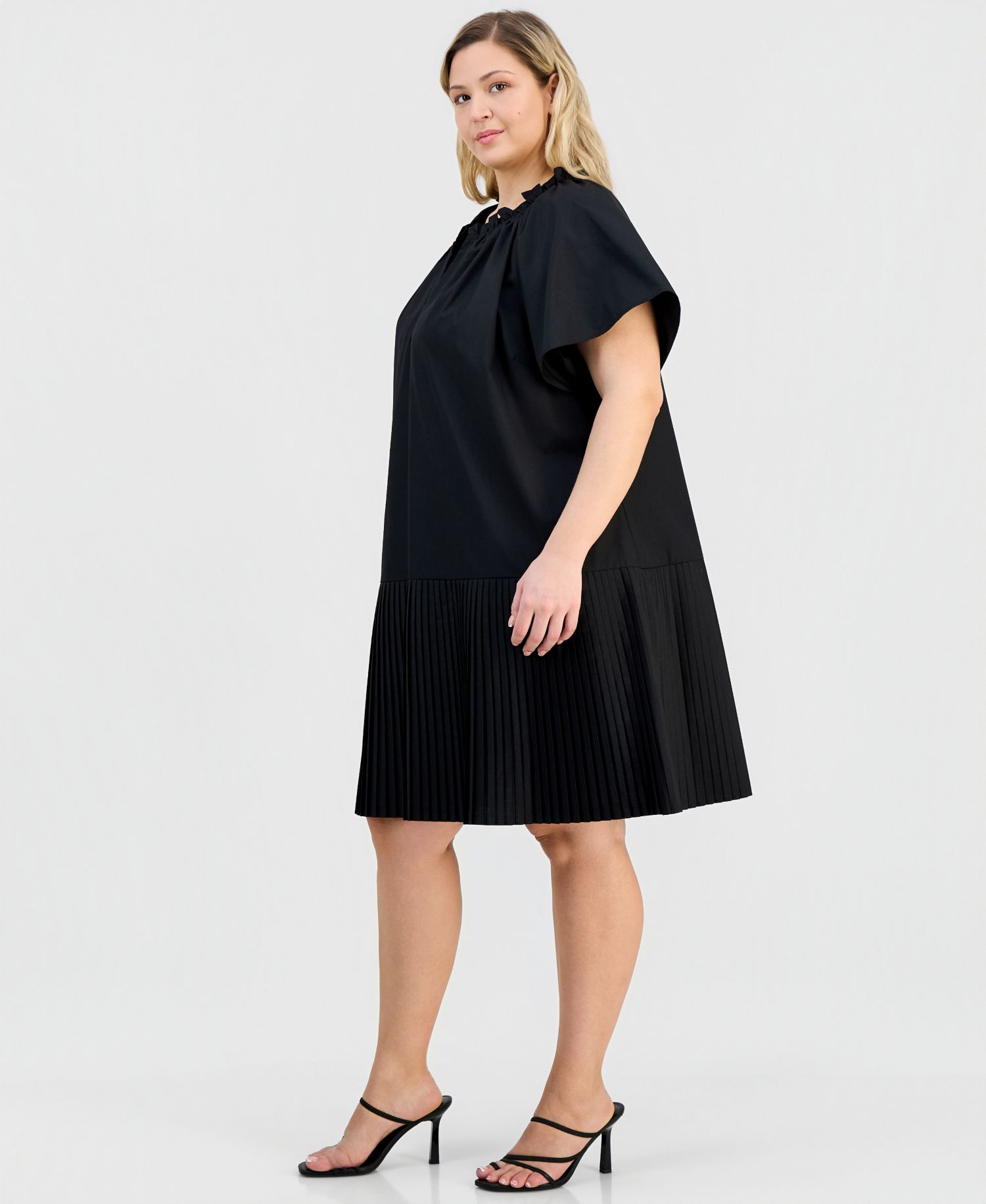 Plus Size Pleat-Hem Puff-Sleeve Dress