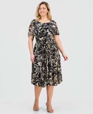 Plus Size Round-Neck Tie-Waist Dress