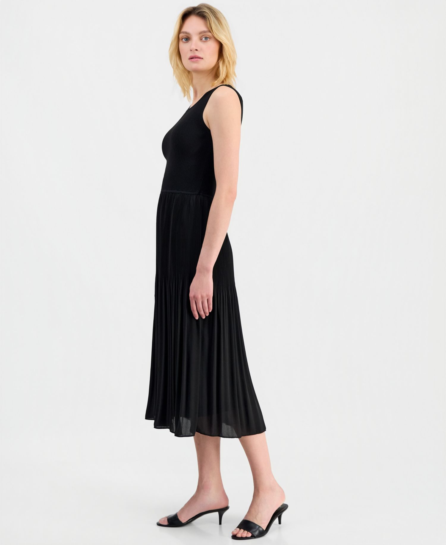 Women's Sleeveless Scoop-Neck Mixed Media Dress