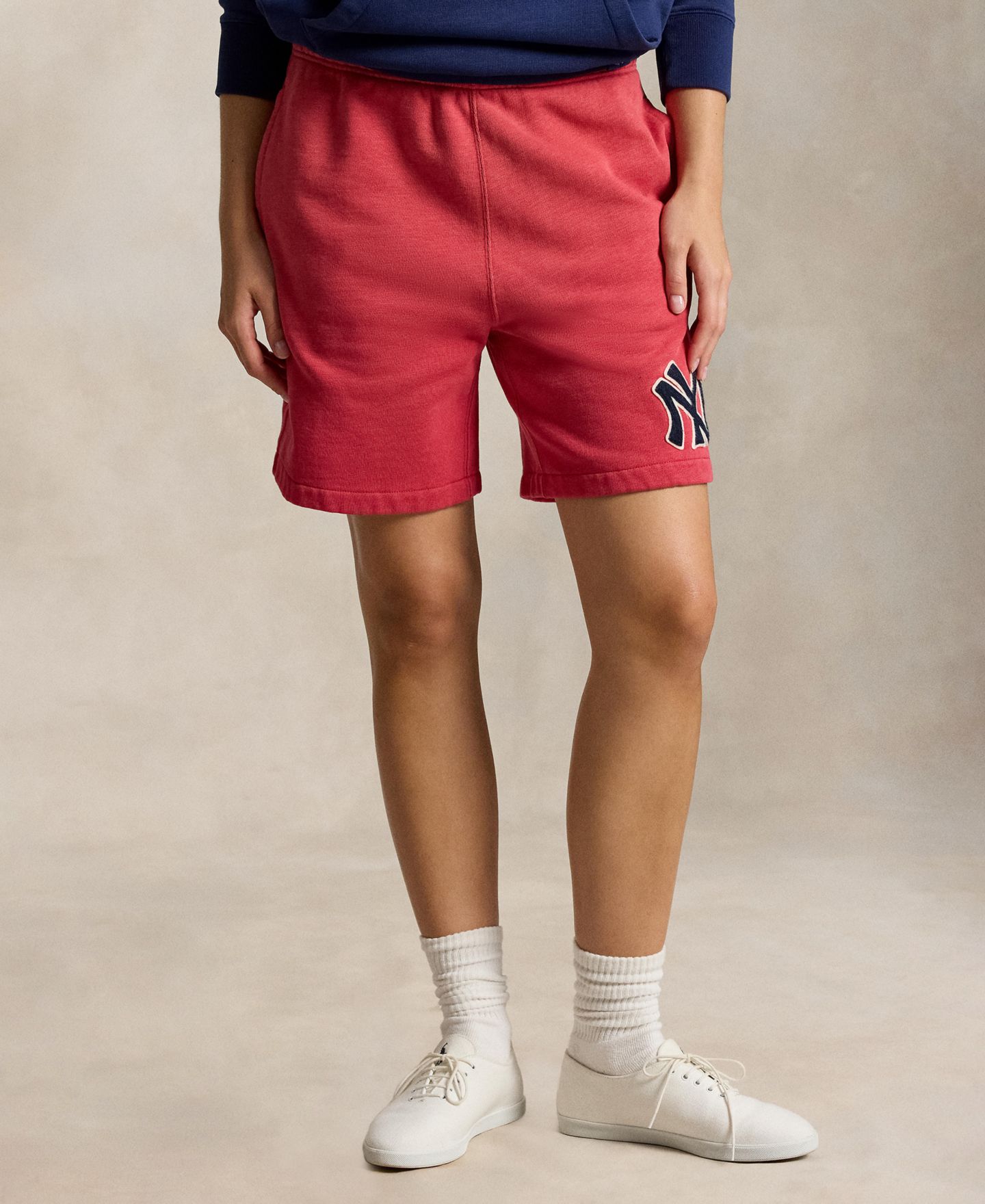 Мужские шорты Polo Ralph Lauren Logo Patch Detail, цвет: Ягодный — фото 2
