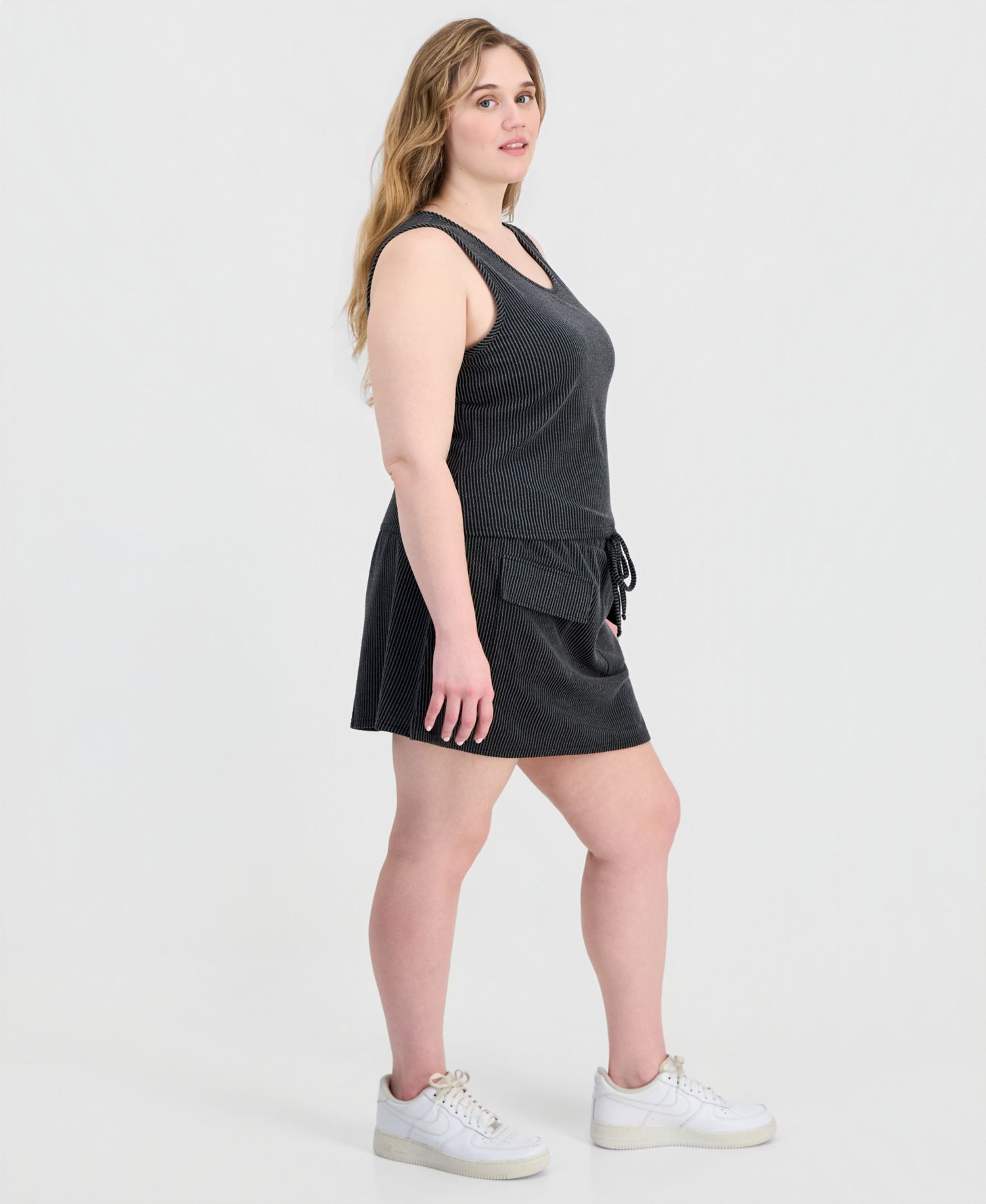 Trendy Plus Size Ribbed Knit Sleeveless Top & Skort Set
