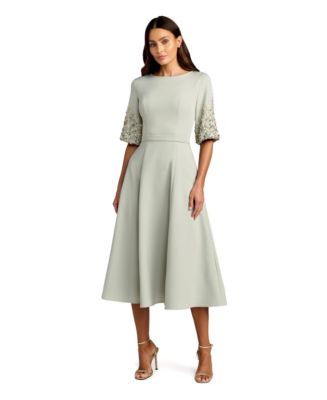 theia ellie crinkle calf-length a-line midi-dress Mac Duggal - Green Crepe A Line Midi Dress With Beaded Sleeves Model measurements