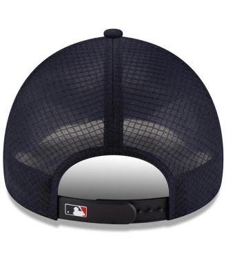 Men's Navy Boston Red Sox 2026 Batting Practice Apex 9FORTY Adjustable Trucker Hat