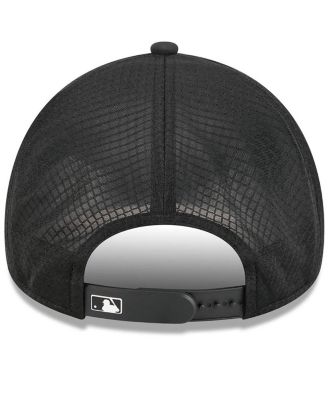 Men's Black Cincinnati Reds 2026 Batting Practice Apex 9FORTY Adjustable Trucker Hat