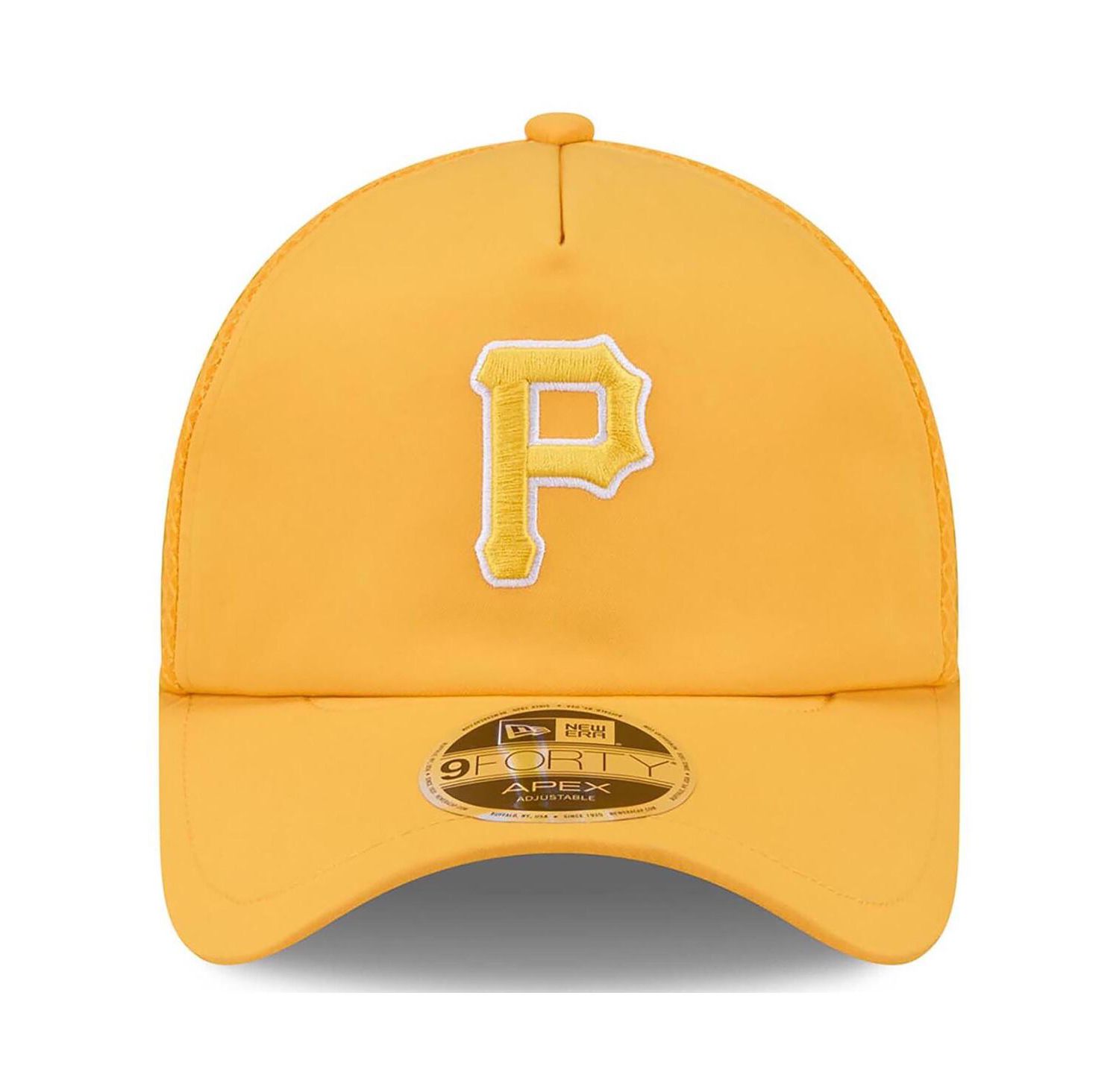 Men's Gold Pittsburgh Pirates 2026 Batting Practice Apex 9FORTY Adjustable Trucker Hat
