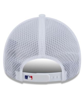 Men's White Texas Rangers 2026 Batting Practice Apex 9FORTY Adjustable Trucker Hat