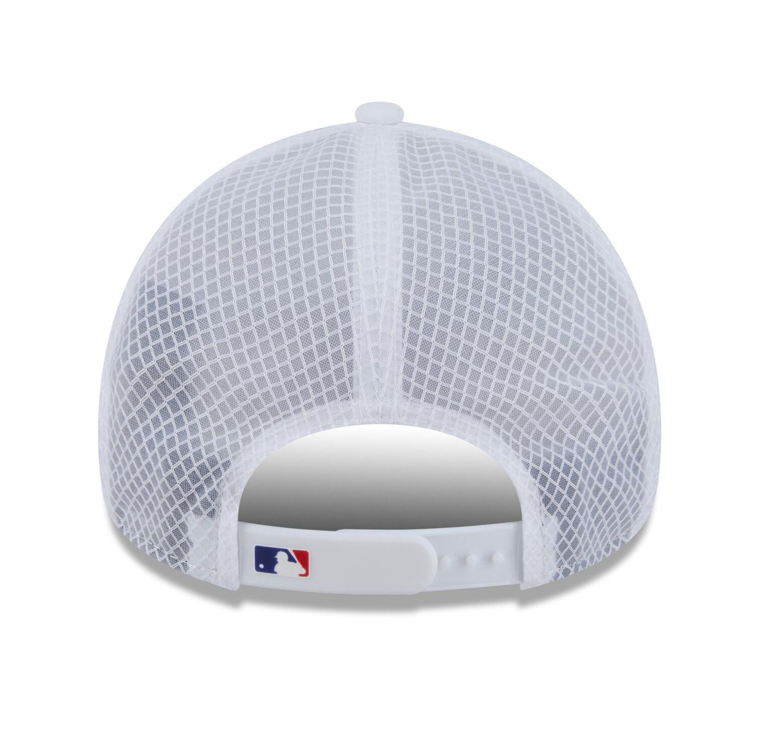 Men's White Texas Rangers 2026 Batting Practice Apex 9FORTY Adjustable Trucker Hat