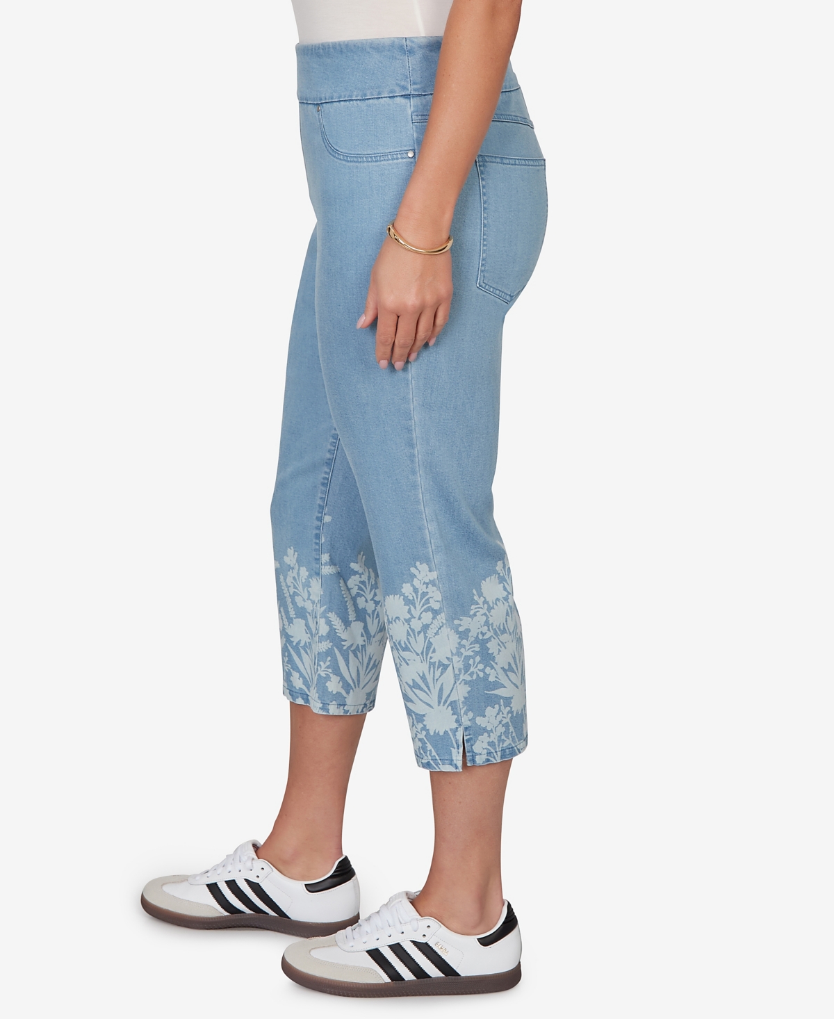 Ruby Rd. Plus Printed Hem Denim Capri Pants