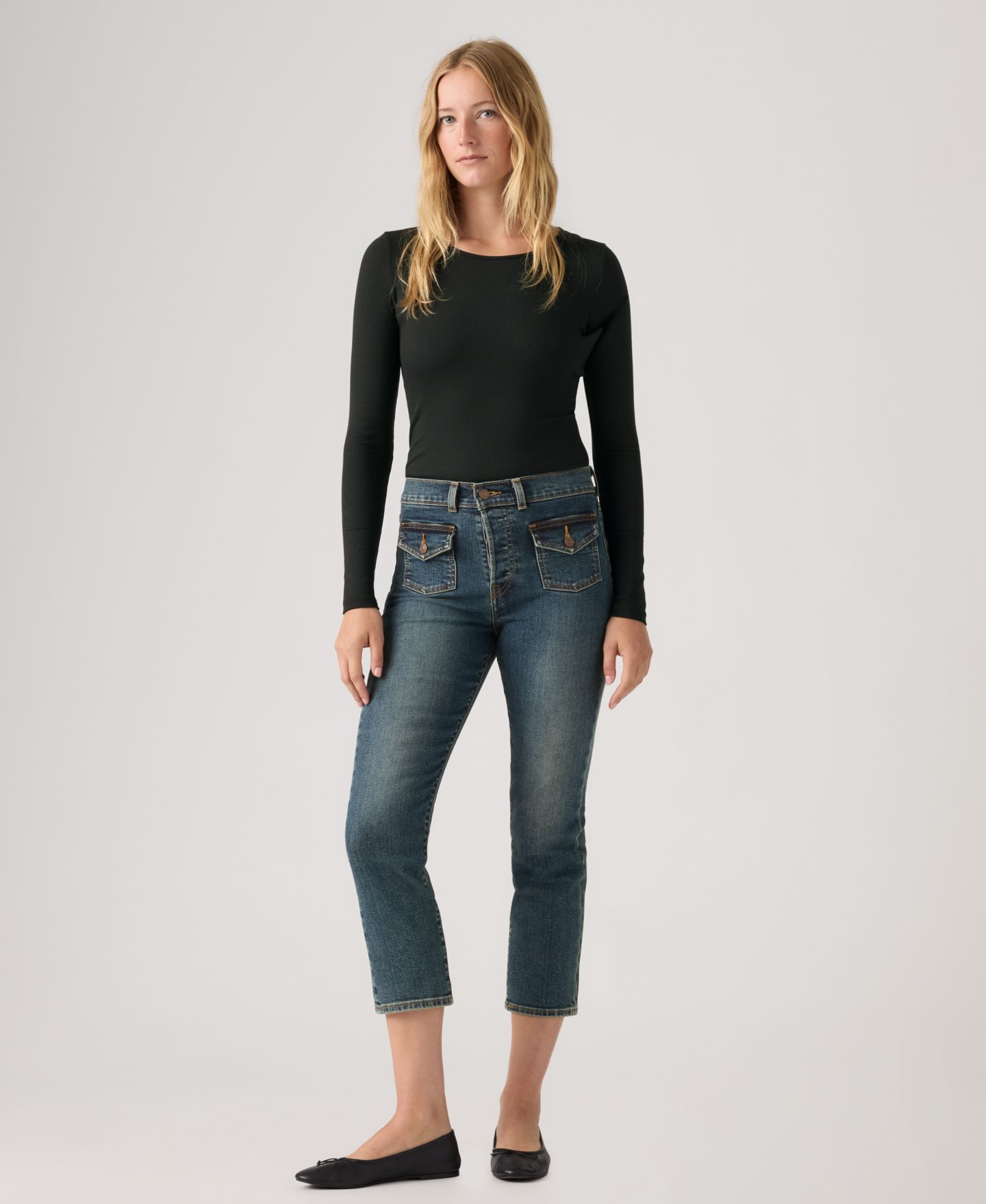 Женские джинсы Levi's Wedgie Flap Pocket High-Rise Cropped Jeans, цвет: Dart Game — фото 1