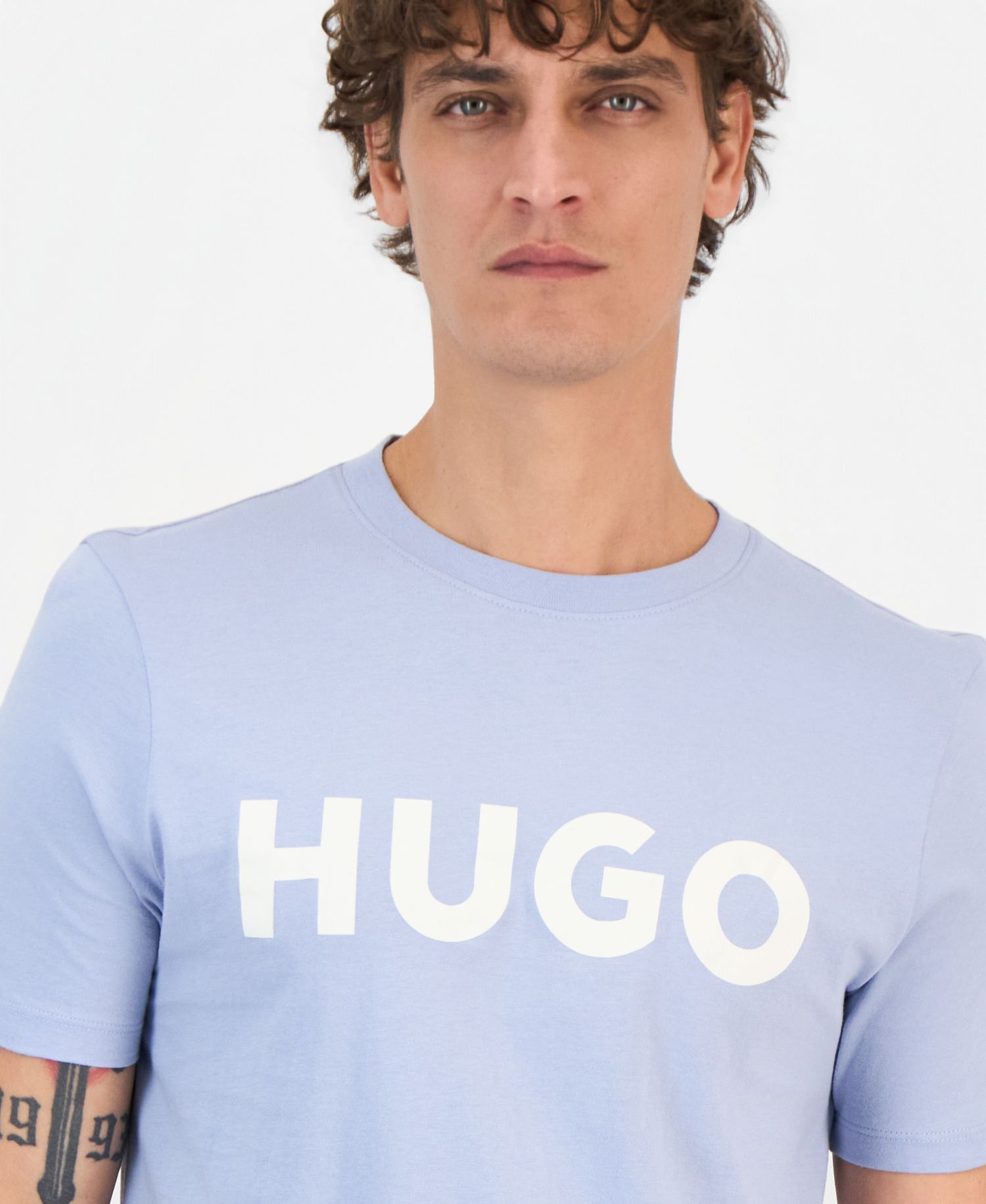 Мужская хлопковая футболка с логотипом Hugo by Dulivio с круглым вырезом горловины