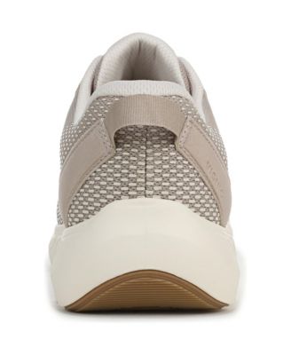 Women's Priscilla Walking Shoes