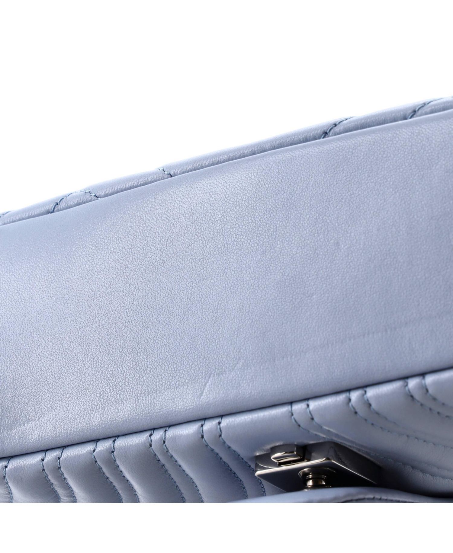 Medium GG Marmont Flap Bag Matelasse Leather
