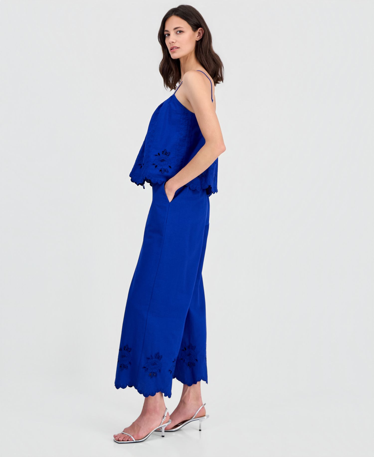 Women's Linen-Blend Cutwork-Hem Pull-On Pants