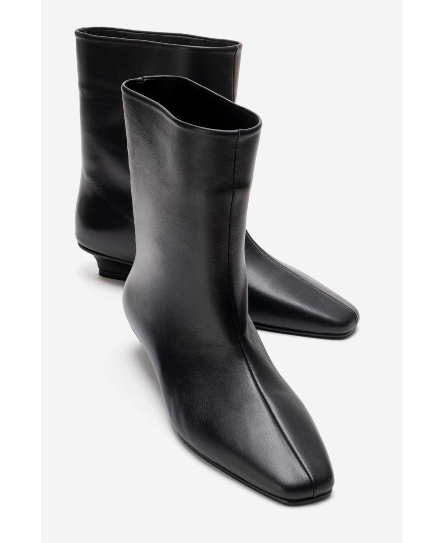 Женские ботинки Forever & Always Shoes Nacho Leather Ankle Boot, цвет: Чёрный — фото 4