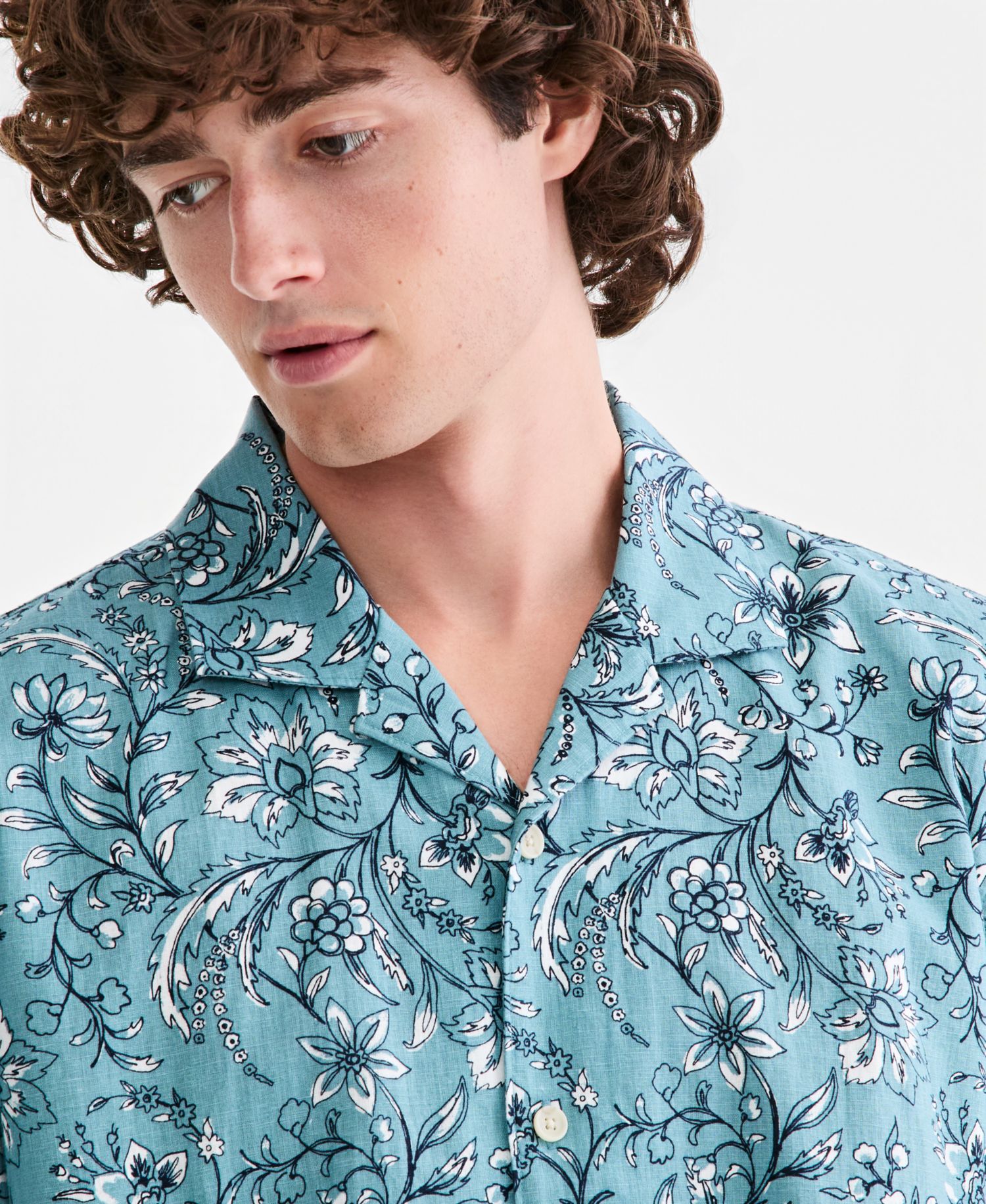Men's Linen Blend Floral-Print Camp Shirt